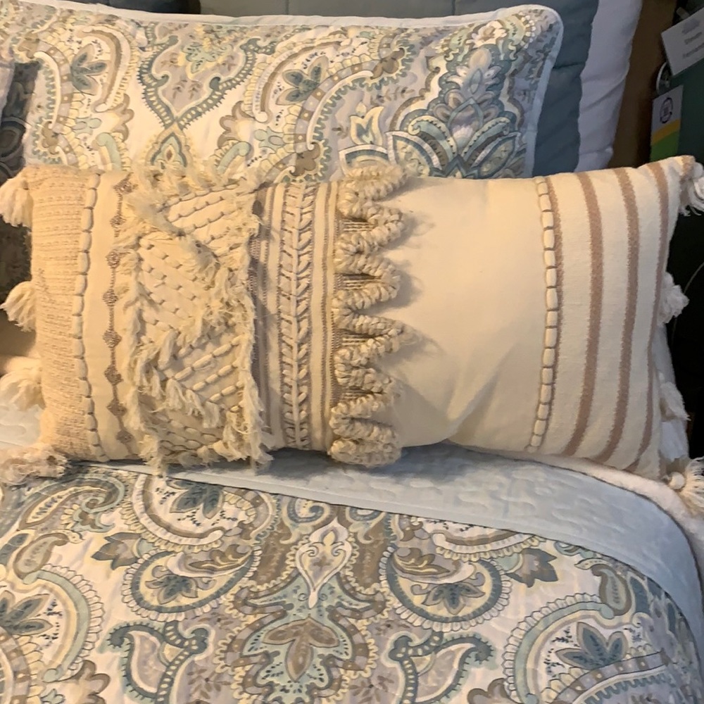 Lumbar pillow